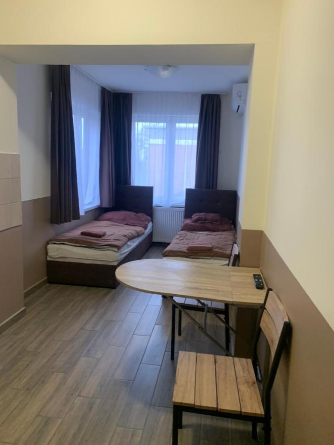 Center Panzio Apartment Vecses Luaran gambar
